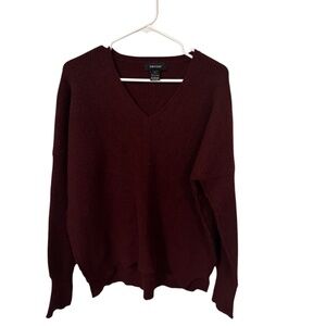 Karen Kane burgundy/maroon V-neck knit sweater, women's L in great condition